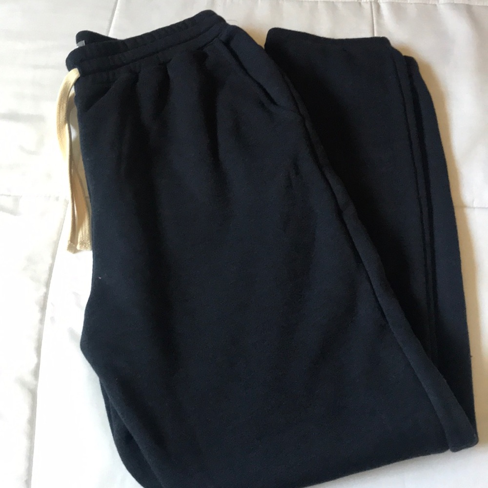 Men’s joggers/ sweats